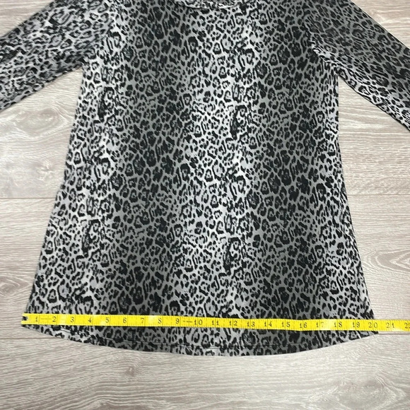 Roz & Ali Leopard Print Blouse 3/4 Rolled Tab Sleeve XS - Picture 8 of 16